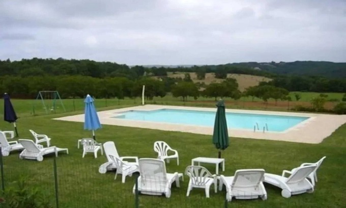 Salviac Casa | Homerez - Casa familiar con piscina en Salviac