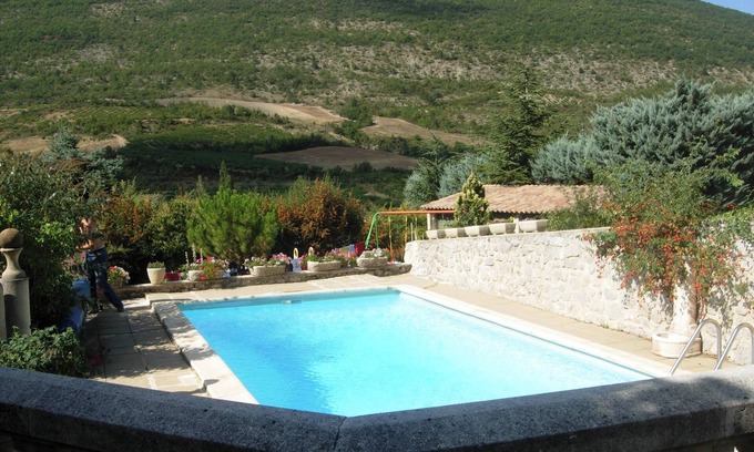 La Roche-sur-le-Buis Casa | Homerez - Holiday House La Roche-sur-le-Buis