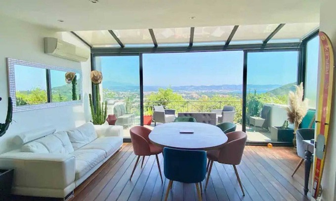 Mandelieu-La-Napoule Casa | Homerez - Casa en Mandelieu-la-Napoule