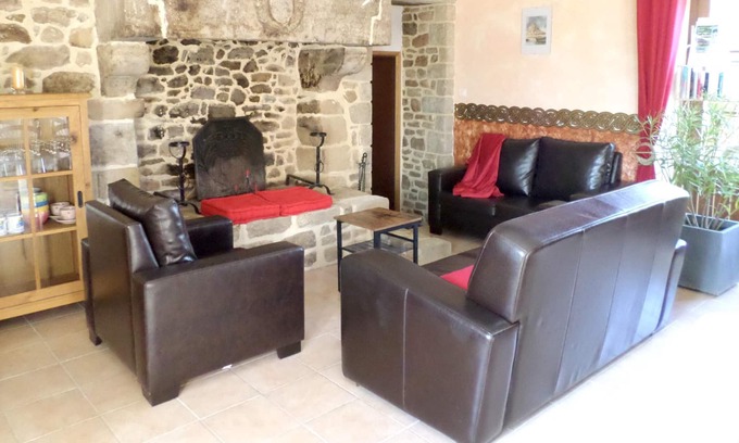 Pleven Casa | Homerez - House 16 km away from the beach for 8 ppl. with terrace at Pléven