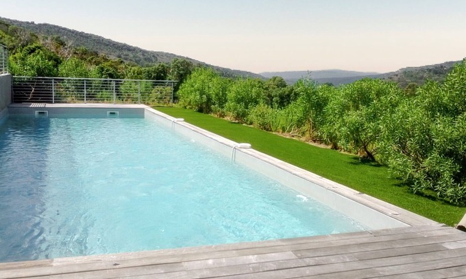 Santa Giulia Casa | Homerez - Casa en Bonifacio, vista montaña