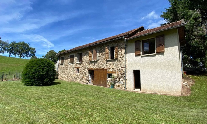Lacam-d'Ourcet Casa | Homerez - Casa en Lacam-d'Ourcet.