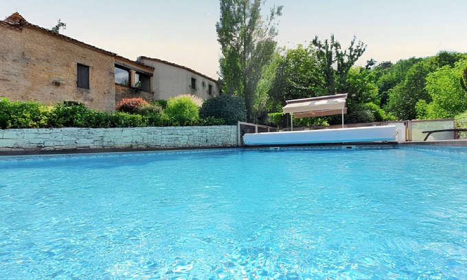 Puy-l'Eveque Casa | Homerez - Casa en Puy-l'Évêque con jardín