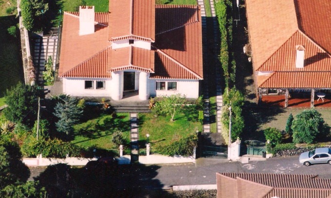 Angra do Heroismo Casa | Homerez - Casa a 2 km de la playa para 6 pers. con jardín en Angra do Heroísmo