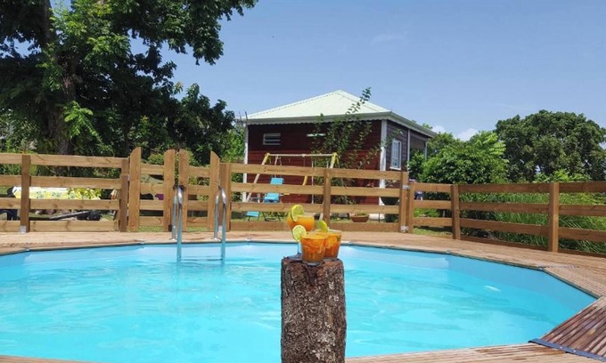 Trois-Rivieres Casa | Homerez - Casa con Vista al Mar en Trois-Rivières