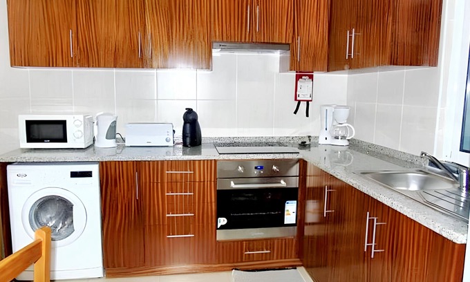 Capelo Casa | Homerez - Bonita casa a 4 km de la playa para 6 pers. con vistas al mar en Horta