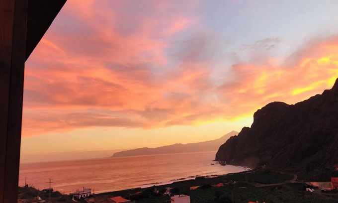 Hermigua Casa | Homerez - Casa con vista al mar y montaña en Hermigua