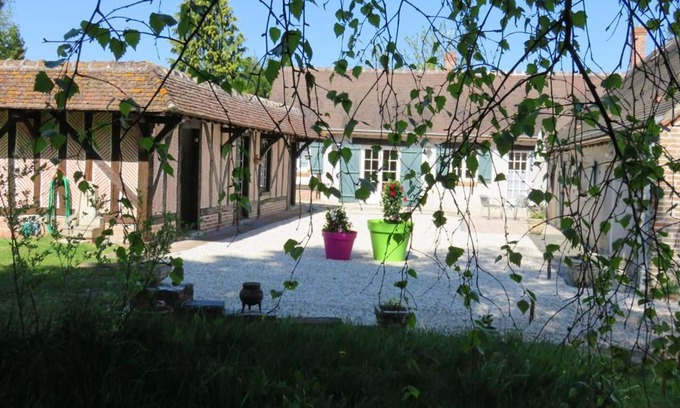 Souvigny-en-Sologne Casa | Homerez - Nice house for 2 ppl. with garden and terrace at Souvigny-en-Sologne