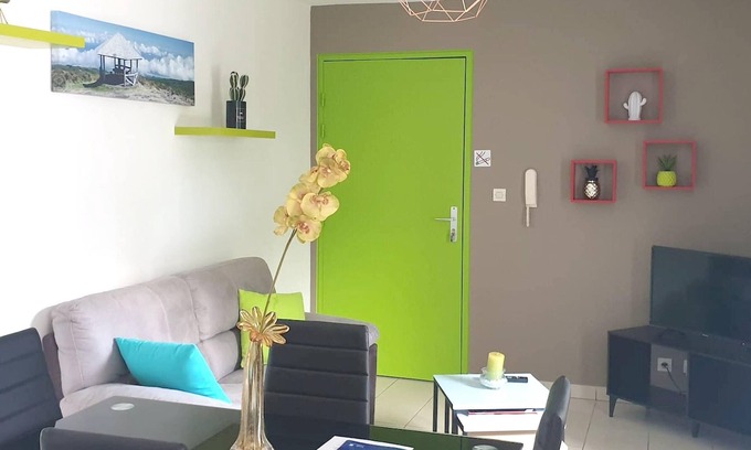 Sainte Marie Apartamento | Homerez - Apartamento a 1 km de la playa para 2 pers. con balcón en Sainte-Marie