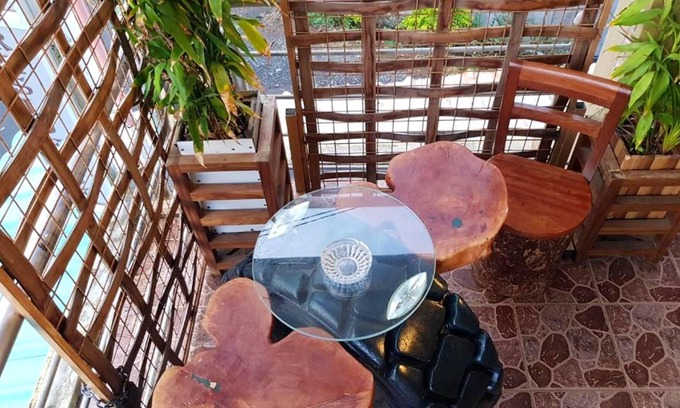 Souillac Apartamento | Homerez - Bonito apartamento para 2 pers. con terraza y balcón en Souillac