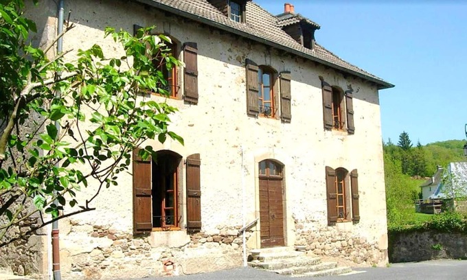 Chataigneraie Cantalienne Apartamento | Homerez - Nice appartement for 3 ppl. at Vitrac