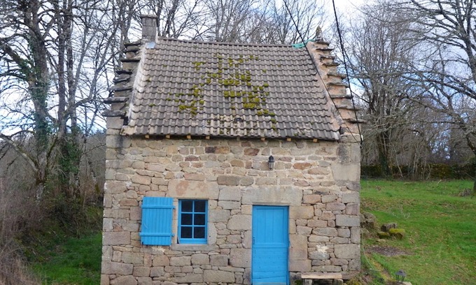 Correze Casa | Homerez - Casa a 3 km de la playa para 3 pers. con terraza en Meyrignac-l'Église