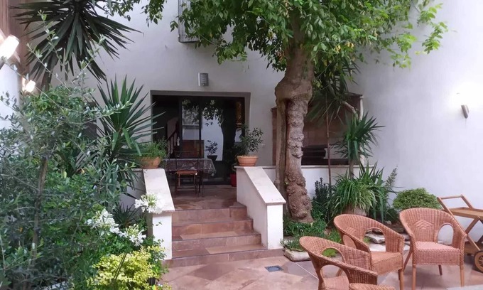 Courthezon Casa | Homerez - Nice house for 8 ppl. with garden and terrace at Courthézon
