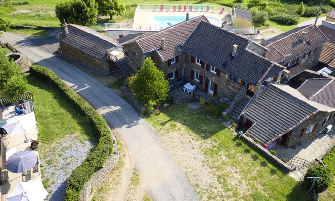 Gravieres Casa | Homerez - Nice house for 6 ppl. with shared pool and terrace at Gravières