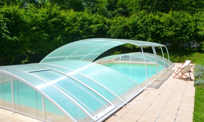Gembrie Casa | Homerez - Casa para 6 pers. con piscina compartida, jardín y terraza en Gembrie