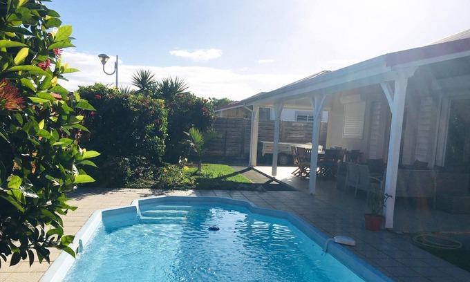 Dubedou Villa | Homerez - Villa para 8 pers. con piscina, jardín y terraza en Saint François