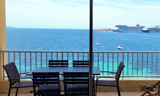 Le Ricanto Apartamento | Homerez - Estudio frente al mar en Ajaccio