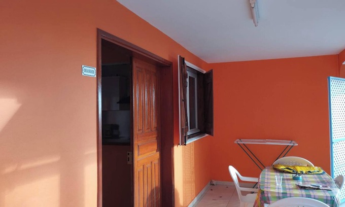 Bouillante Apartamento | Homerez - Apartamento con vista en Bouillante.