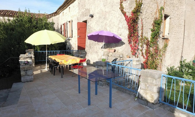 Brujas Casa | Homerez - Amplia casa familiar en Beaulieu - 250 m² con vista a la montaña