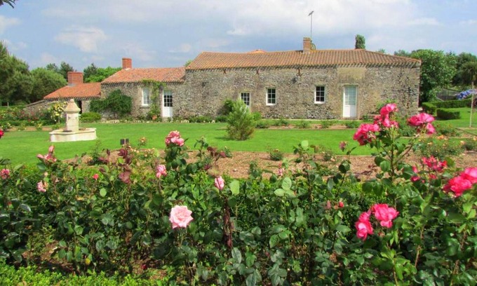 Landevieille Casa | Homerez - Espaciosa casa para 6 pers. con jardín y terraza en Landevieille