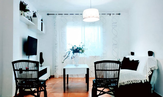 Almagro Casa | Homerez - Casa espaciosa en Almagro con jardín y 3 dormitorios