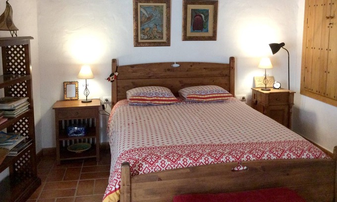 Alajar Casa | Homerez - Espaciosa casa para 4 pers. con terraza en Alájar