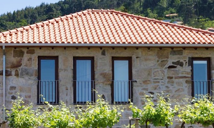 Riba de Mouro Casa | Homerez - Espaciosa casa para 2 pers. con terraza en Riba de Mouro