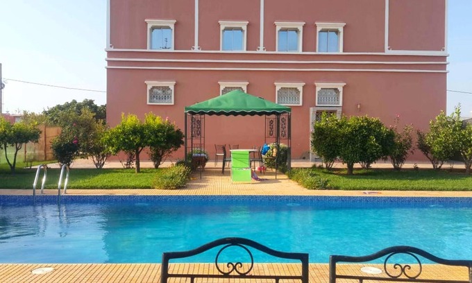 Ouad Essafa Villa | Homerez - Villa para 8 pers. con piscina, jardín y terraza en Tou Ganaou