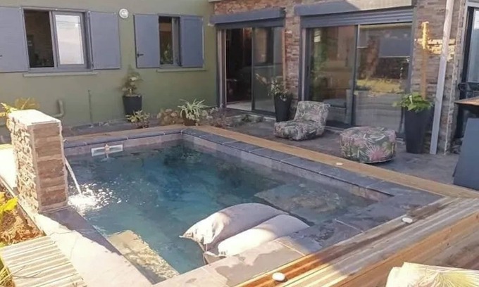La Plaine des Cafres Villa | Homerez - Villa espaciosa con piscina privada en Le Tampon