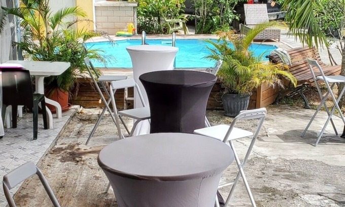 Le Gosier Apartamento | Homerez - Estudio Le Gosier con piscina