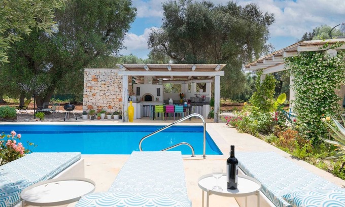 San Vito dei Normanni Villa | Homerez - Villa con piscina privada en San Vito dei Normanni