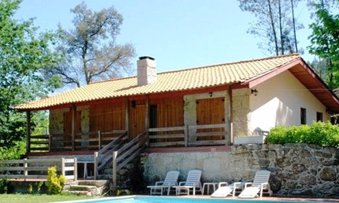 Vieira do Minho Villa | Homerez - Villa para 6 pers. con piscina, jardín y terraza en Vieira do Minho