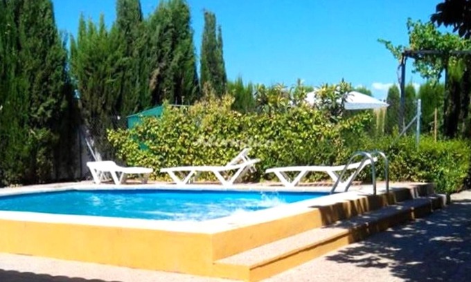 Chimeneas Villa | Homerez - Grande villa para 13 pers. con piscina, jardín y terraza en Chimeneas