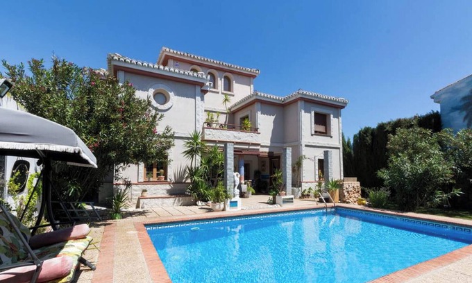 Padul Villa | Homerez - Villa en Padul con Piscina Privada