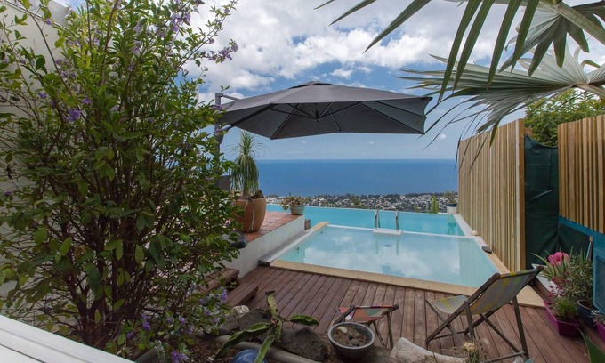 Saint-Paul Villa | Homerez - Villa en Saint-Paul con piscina