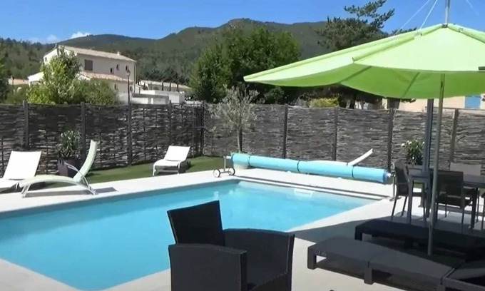 Castellane Villa | Homerez - Acogedora villa con piscina en Castellane - 153 m²