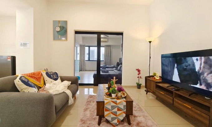 The Strand Apartamento | Homestay 301 Kota Damansara 2301 Alpha IVF Alpha Fertility Centre Encorp Strand PJ Sunway Giza Mall by Warm Home