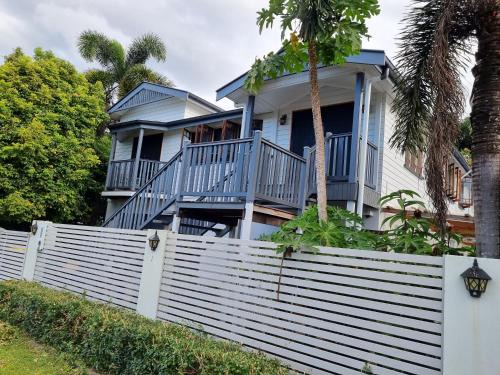 Parramatta Park Casa | Homestay at Julie's