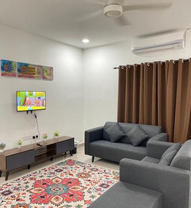Pekan Casa | Homestay Azirah-musleem preferred