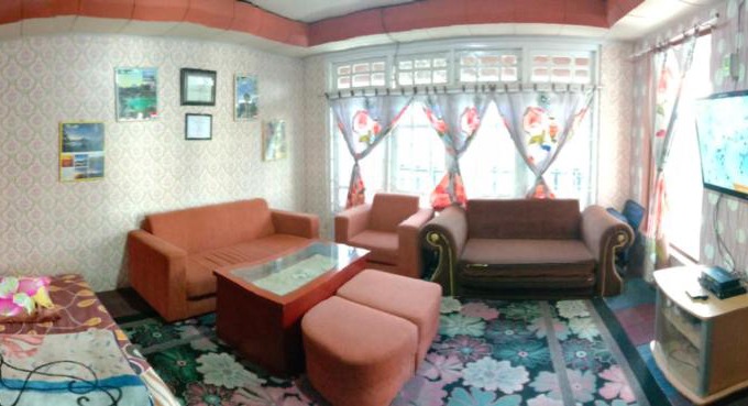 Dieng Casa | Homestay HUMAIRA DIENG villa full house 3 kamar,6 bed,dapur,ruang tamu,balkon,parkir,wifi