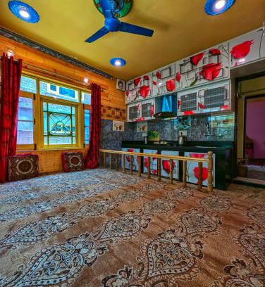 Srinagar Casa | homestay in srinagar kashmir