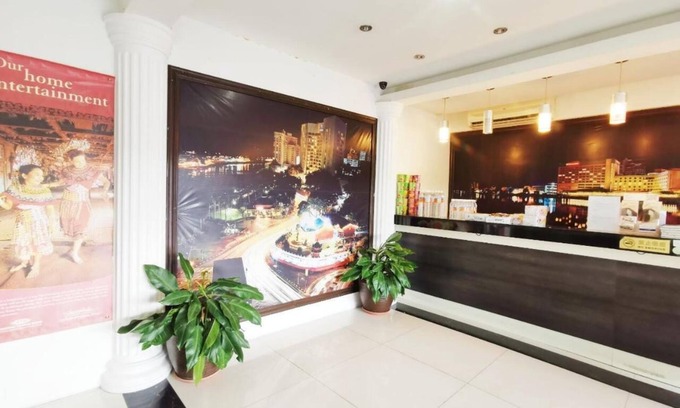 Kuching Hotel | HomeStay Kuching