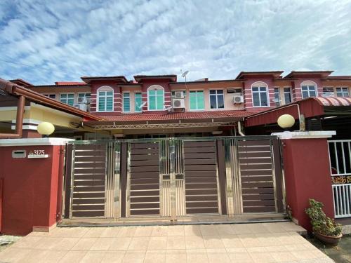 Taman Kenangan Casa | Homestay LA Kota Bharu