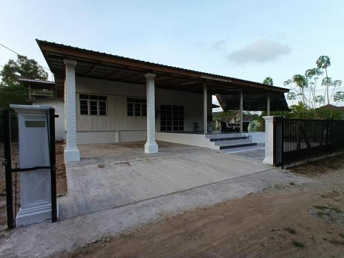 Kampung Durian Guling Casa | Homestay Puteri D'Durian Guling