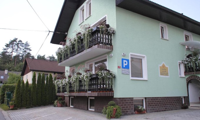 Kranj Casa | Homestay Sreš