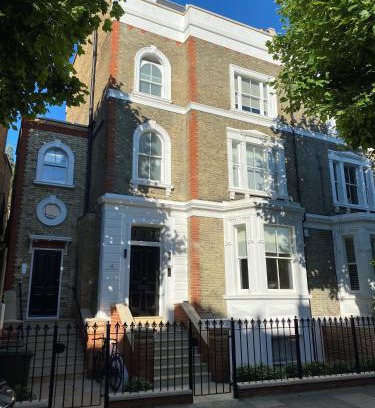 Fulham Casa | Homestay SW6 Near Central London! A Plus Double Bed and Private Bath