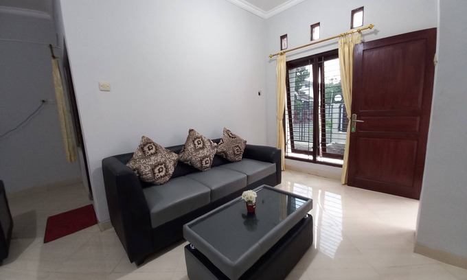 Mlati Casa | Homestay Syariah Dekat Monjali dan JCM by Simply Homy