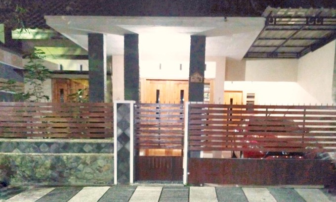 Malang Casa | Homestay Syariah Grahadi