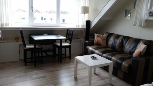 Den Burg Casa | Homestay Texel