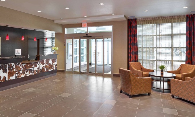 Calgary Hotel | Homewood Suites by Hilton Calgary-Airport, Alberta, Canada